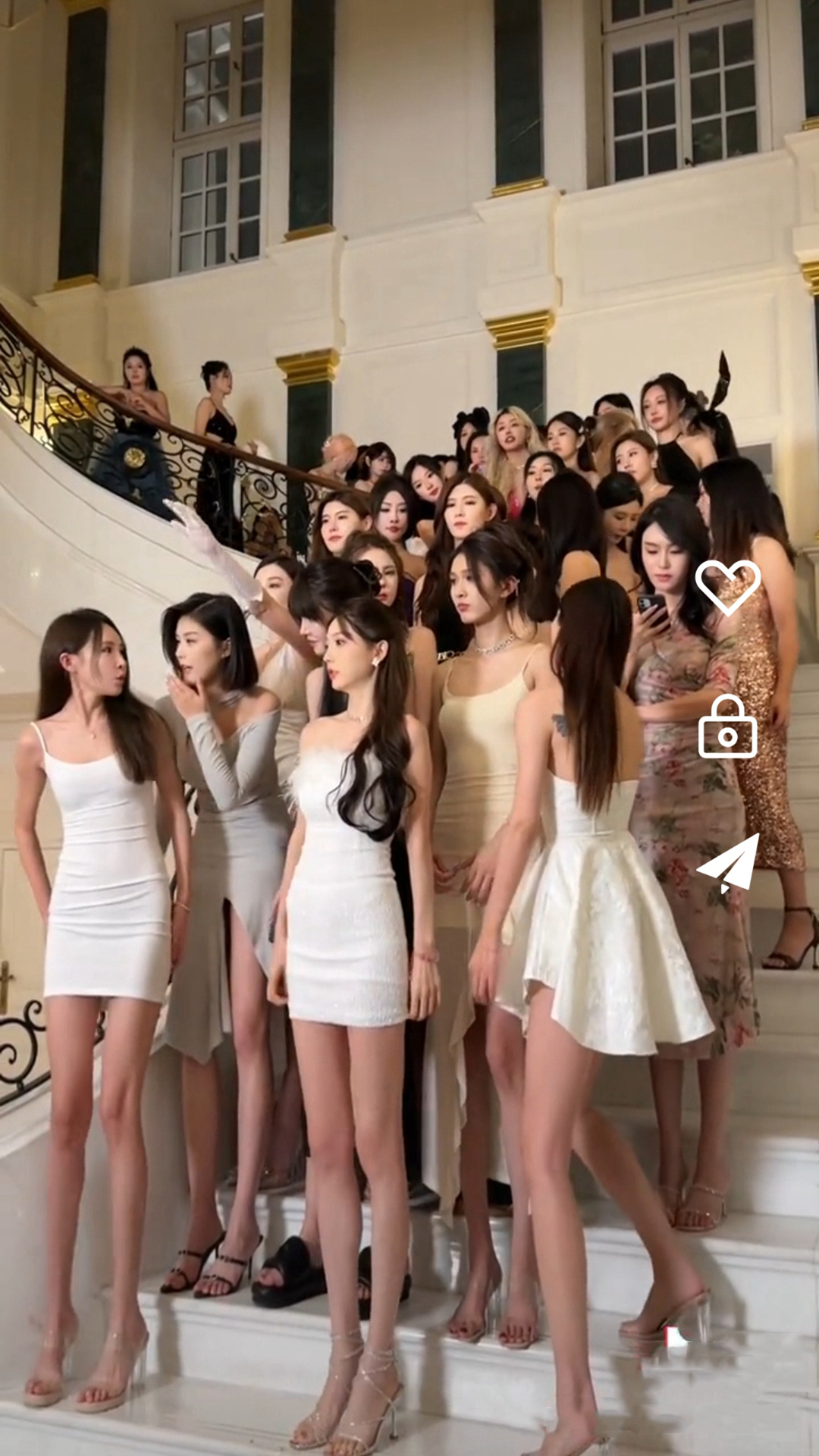 [免费] 两个闺蜜来杭州，异域风情，有兴趣的来截图